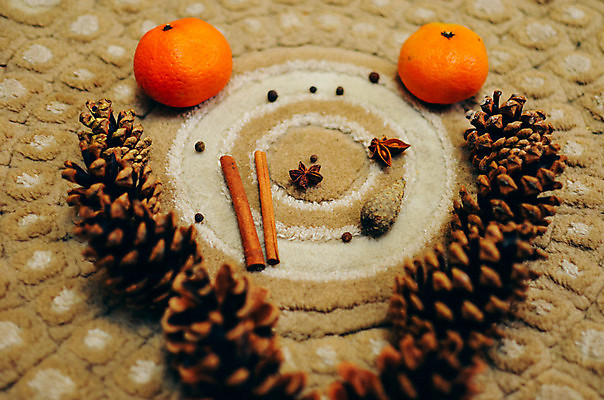 포토 JPG 해외이미지 나무 디자인 별 음식 백그라운드 크리스마스 겨울 오렌지 과일 자연 휴가 새로움 귤 프레임 건강 사람없음 목재 장식 빨간색 초록색 갈색 우주 축제 화환 어둠 견과류 수확 나뭇가지 소나무 원형 연도 질감 아로마 전나무 원뿔 구성 시나몬 가문비나무 개암 해외202004 해외포토 자연요소 도형 식물 계절 기념일 열매 꽃 컬러 컨셉 농업 재료 생태계 파일형식 이미지허브