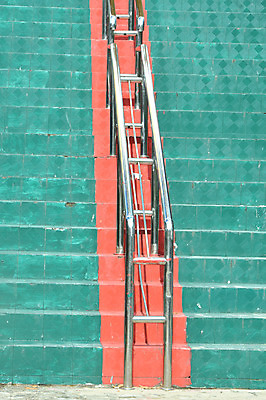 포토 JPG 해외이미지 모양 외관 길 벽 백그라운드 컨셉 패턴 건축양식 추상 바닥 그림자 사람없음 야외 건물 빛 계단 바위 도시 탈출 묘사 통로 오르기 각도 시멘트 단계 그런지 대칭 방법 법정 옛날 직진 콘크리트 해외202004 해외포토 건축물 건축 무늬 모션 돌_바위 파일형식 이미지허브