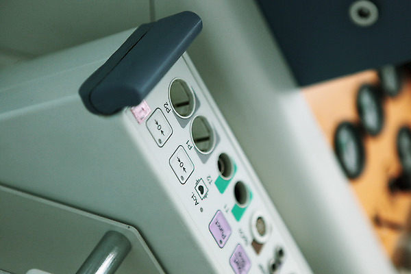 포토 JPG 해외이미지 직업 산업 과학 백그라운드 비즈니스 기술 건강 병원 서기 사람없음 약 방 장비 시험 환자 간호사 의사 긴급 작업 도움 수술 고급 간호 측정 서비스 에코 외과 자원 발견 진행 돌봄 해외202004 해외포토 교육 컨셉 의학 모션 치료 환경 의료진 파일형식 이미지허브