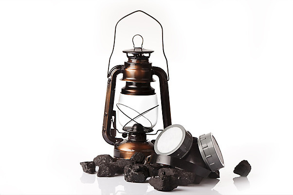 포토 JPG 해외이미지 식물 산업 조각 공장 불 사람없음 쌓기 우주 검은색 힘 장비 에너지 바위 흰색 도구 등불 램프 뜨거움 역 제조 보호 안전모 헬멧 발굴 양동이 귀 화석 연료 자원 흙더미 덩어리 광부 연소 고립 석탄 착취 해외202004 해외포토 자연요소 직업 컬러 컨셉 공업 교통시설 모션 조명 신체부위 흙 돌_바위 안전장비 보호장비 파일형식 더미 이미지허브