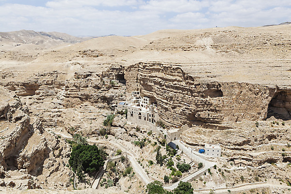 포토 JPG 해외이미지 나무 기독교 종교 벽 여행 십자가 건축양식 산 사람없음 성당 교회 믿음 블록 사막 천주교 골동품 바위 기도 무덤 최고 사찰 예수 성 영혼 중세 역사 성자 중앙 신성 수도원 동쪽 사당 순례 숭배 옛날 이스라엘 초능력 팔레스타인 해외202004 해외포토 식물 건축물 건축 감정 중동 종교건축 건물 돌_바위 신_종교 방향 서아시아 파일형식 이미지허브