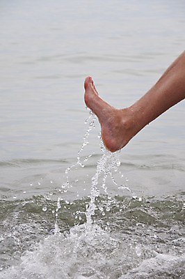 포토 JPG 해외이미지 여자 손가락 모션 발 자연 휴식 건강 사람없음 치료 물 건강관리 상점 스파 목욕 젖음 가을 신선 고급 떨어짐 씻기 당구 피부 아로마 분무기 아로마테라피 테라피 내추럴 돌봄 위생관리 제모 스플래쉬 해외202004 해외포토 자연요소 손 계절 컨셉 의학 관리 사람 신체부위 뷰티 구기 청결 생태계 파일형식 이미지허브