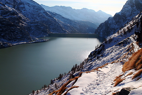 포토 JPG 해외이미지 구름 유럽 호수 겨울 하늘 스키 산 풍경 사람없음 물 이탈리아 폭포 댐 알프스 절정 해외202004 해외포토 자연요소 계절 공공시설 나라 자연 겨울스포츠 파일형식 이미지허브