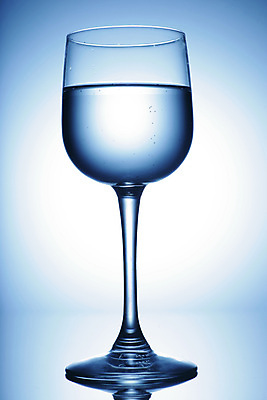 포토 JPG 해외이미지 1 음료 다이어트 유리 탁자 호텔 주택 건강 사람없음 일상 컵 물 파란색 빛 식당 저녁식사 거품 신선 바 투명 액체 떨어짐 시원함 갈증 순수 묘사 싱글 상쾌 심플 가스 내추럴 점심식사 해외202004 해외포토 자연요소 식기 감정 컬러 가구 컨셉 재질 숙소 건물 라이프 상점 식사 파일형식 이미지허브