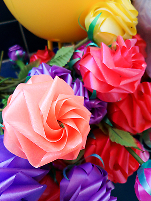 포토 JPG 해외이미지 식물 계절 기념일 꽃잎 행복 분홍색 꽃다발 백그라운드 컨셉 잎 꽃무늬 자연 휴가 기념 선물 사랑 사람없음 장식 빨간색 초록색 컬러풀 봄 벚꽃 축하 인사 신선 클래식 우아함 다발 배열 꽃집 내추럴 거짓 인공 특별함 해외202004 해외포토 꽃 감정 컬러 무늬 이벤트 상점 예절 생태계 파일형식 이미지허브