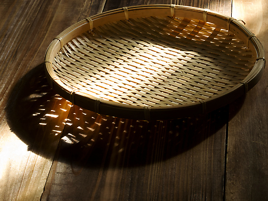 포토 JPG 해외이미지 전통 디자인 문화 음식 동양인 사람없음 햇빛 바구니 원형 컨테이너 대나무 오브젝트 핸드메이드 해외202004 해외포토 도형 나무 산업 인종 태양 파일형식 이미지허브