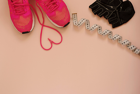 포토 JPG 해외이미지 라이프스타일 옷 여자 스포츠 분홍색 장갑 백그라운드 운동화 컨셉 다이어트 발렌타인데이 건강 사랑 사람없음 운동 우주 장비 하트 플랫 정상 몸무게 주식 연습 오브젝트 체육관 위치 계량기 블로거 적자 방식 해외202004 해외포토 모양 잡화 감정 컬러 신발 데이이벤트 사람 생활 금융 파일형식 이미지허브