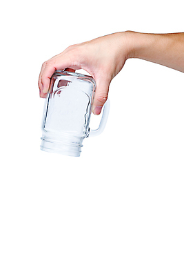 포토 JPG 해외이미지 1 손 여자 남자 백그라운드 컨셉 신체 비즈니스 손가락 유리 관리 손바닥 사람 성인 사람없음 엄지손가락 흰색 잡기 항아리 피부 사인 팔 고립 해외202004 해외포토 컬러 모션 재질 신체부위 도자기 파일형식 이미지허브