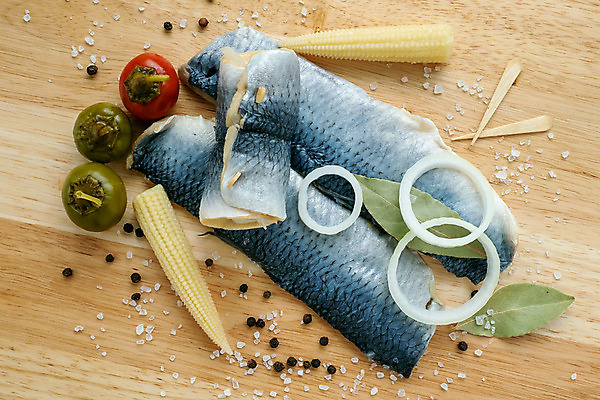 포토 JPG 해외이미지 전통 어류 옥수수 요리 사람없음 신선 해산물 향신료 후추 고등어 청어 해외202004 해외포토 곡류 수중동물 향미료 파일형식 이미지허브