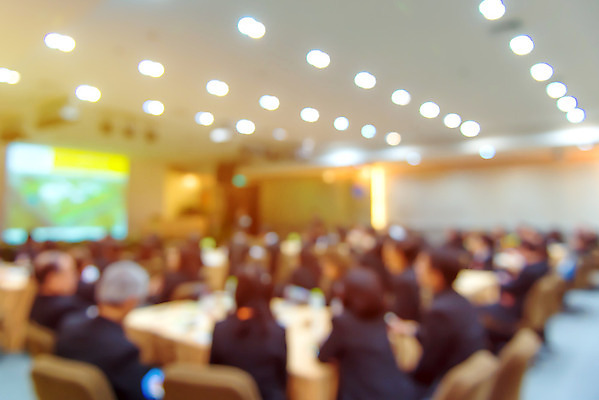 포토 JPG 해외이미지 직업 교육 남자 비즈니스 회의 협력 실내 설명 사람 앉기 손짓 이벤트 사람없음 스터디 강사 교육자 방 정보 비즈니스맨 발표 가르침 그룹 센터 강의 일반 블러 세미나 포럼 해외202004 해외포토 모션 내부 학습 직장인 토론 파일형식 이미지허브