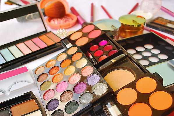 포토 JPG 해외이미지 모델 직업 여자 행복 얼굴 결혼 백그라운드 컨셉 건강 사람없음 장식 세트 컬러풀 유행 스파 페인트 화장품 립스틱 붓 화려 팔레트 상품 가루 수집 오브젝트 준비 마스카라 유기농 만들기 스킨케어 아이섀도 돌봄 해외202004 해외포토 웰빙 감정 컬러 모션 사람 이벤트 신체부위 뷰티 파일형식 이미지허브