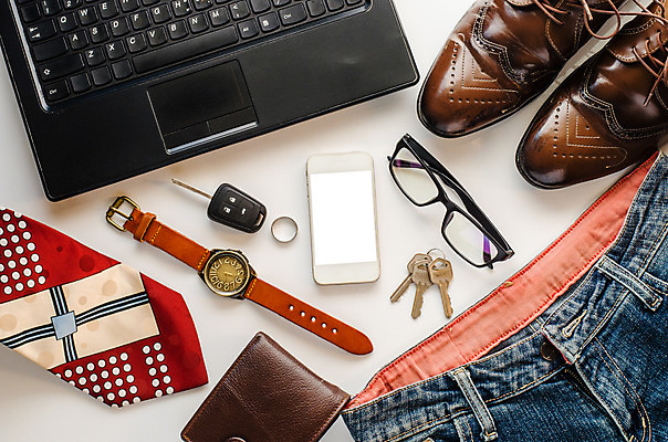 포토 JPG 해외이미지 디자인 옷 남자 안경 백그라운드 신발 컨셉 비즈니스 넥타이 양말 사람없음 스마트폰 갈색 유행 지갑 우아함 주머니 가죽 스마트 복고 정사각형 정중 스타일 해외202004 해외포토 도형 잡화 컬러 사람 핸드폰 스마트기기 파일형식 이미지허브