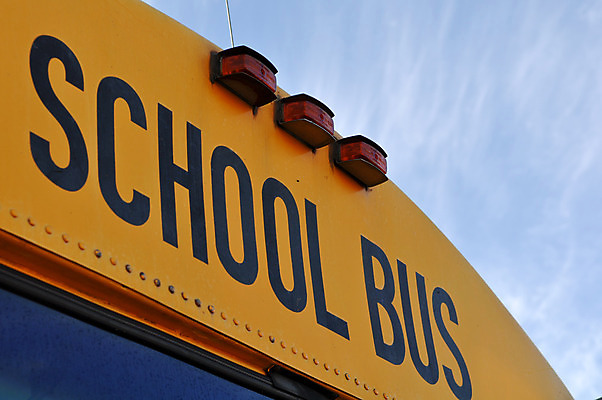 포토 JPG 해외이미지 교육 여행 텍스트 학교 교통시설 버스 안전 사람없음 노란색 우주 유치원 화물 중앙 승차 서비스 성적 일반 강렬 루트 초보 카피스페이스 해외202004 해외포토 육상교통 컬러 교통 모션 대중교통 공백 운송업 시설 파일형식 이미지허브