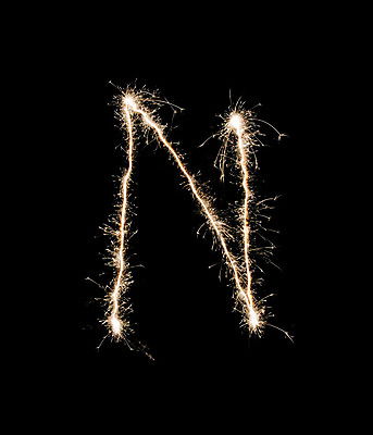 포토 JPG 해외이미지 캐릭터 디자인 알파벳 영어 백그라운드 크리스마스 곡선 오렌지 불 추상 새로움 기념 폭죽 사람없음 장식 세로 단어 빛 노란색 파티 검은색 축제 흰색 뜨거움 황금 N 편지 연도 심볼 사인 연소 고립 해외202004 해외포토 자연요소 문자 기념일 선 컬러 컨셉 무늬 과일 이벤트 파일형식 이미지허브