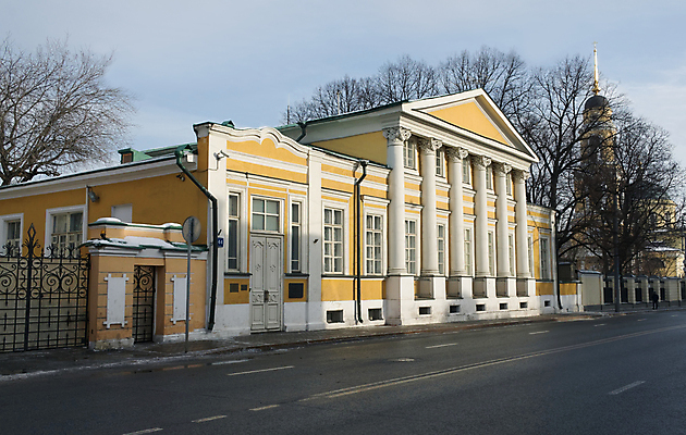 포토 JPG 해외이미지 나무 전통 외관 유럽 문화 여행 겨울 건축양식 자연 하늘 주택 사람없음 야외 건물 파란색 도시 역사 클래식 맨션 러시아 러시아인 모스크바 옛날 스타일 해외202004 해외포토 서양인 식물 건축물 계절 건축 나라 컬러 컨셉 생태계 파일형식 이미지허브