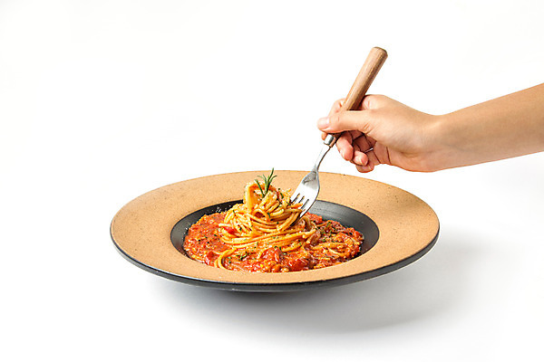 포토 JPG 스튜디오촬영 그릇 손 음식 포크 파스타 서양음식 실내 스파게티 한명 사람 신체부위 오브젝트 미트소스스파게티 국내포토 1 식기 내부 파일형식