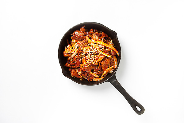 포토 JPG 스튜디오촬영 한식 음식 실내 사람없음 하이앵글 프라이팬 오브젝트 두루치기 철판두루치기 플랫레이 국내포토 뷰포인트 주방용품 내부 플랫 파일형식