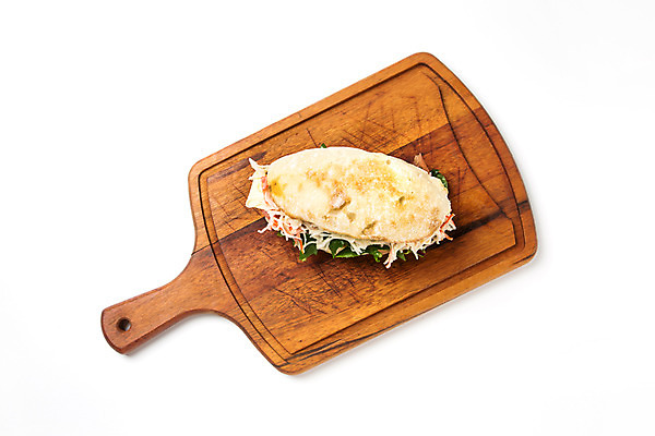 포토 JPG 스튜디오촬영 음식 도마 서양음식 실내 샌드위치 사람없음 하이앵글 오브젝트 게살샌드위치 국내포토 뷰포인트 주방용품 내부 파일형식