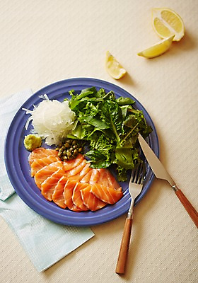 포토 JPG 스튜디오촬영 접시 음식 포크 서양음식 실내 사람없음 하이앵글 샐러드 나이프 레몬 냅킨 연어샐러드 플랫레이 국내포토 식기 뷰포인트 과일 내부 플랫 칼 파일형식