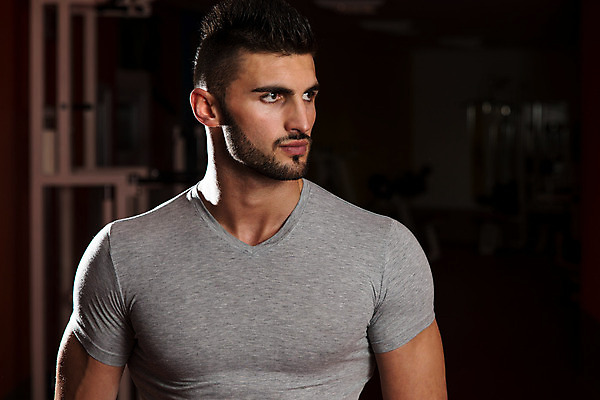 포토 JPG 해외이미지 백인 모델 응시 남자 얼굴 생각 청소년 수염 표정 한명 서기 사람 20대 머리 꿈 올려보기 시원함 집중 명상 심각 남자한명만 성인만 그루밍족 해외202004 해외포토 서양인 1 시선 컨셉 모션 청년 신체부위 뷰티 남자만 파일형식 이미지허브