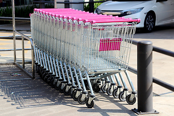 포토 JPG 해외이미지 1 잡화 선 음식 비즈니스 손잡이 사람없음 가로 빨간색 쇼핑 상자 세일 바구니 상점 금속 카트 화물 바퀴 시장 구매 은색 상품 컨테이너 쇼핑몰 가득함 고객 무역 싱글 상업 철사 소매 슈퍼마켓 철강 체크아웃 현실 해외202004 해외포토 산업 컬러 재질 운송업 파일형식 이미지허브