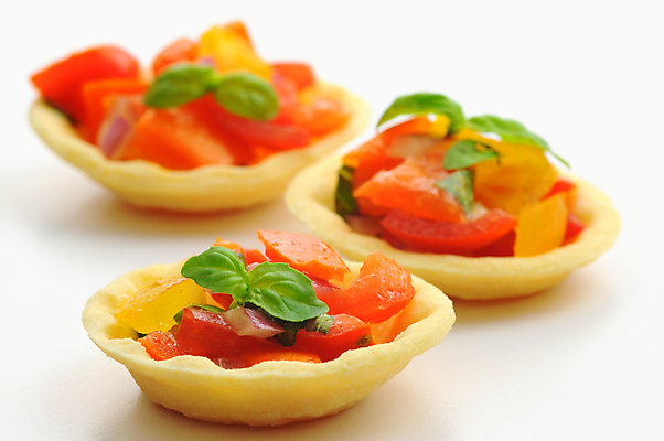 포토 JPG 해외이미지 음식 토마토 채소 마늘 사람없음 컬러풀 껍질 흰색 맛 바질 채식주의자 페스츄리 해외202004 해외포토 빵 컬러 컨셉 채식 파일형식 이미지허브