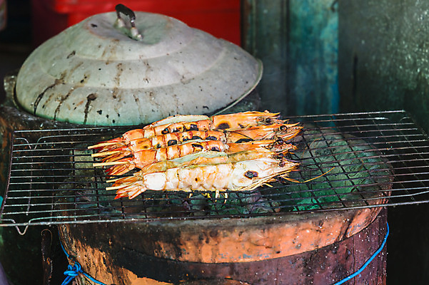 포토 JPG 해외이미지 음식 바다 불 조개 새우 육류 스테이크 요리 사람없음 식사 뜨거움 맛 그릴 바비큐 굽기 해산물 숯 훈제 해외202004 해외포토 자연요소 컨셉 식재료 주방용품 어패류 서양음식 갑각류 구이 파일형식 이미지허브