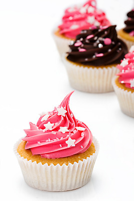 포토 JPG 해외이미지 스튜디오촬영 음식 분홍색 디저트 사람없음 세로 케이크 얼음 그룹 달콤 정크푸드 컵케이크 굽기 배열 뿌리기 흰배경 칼로리 모음 고립 반투명 카피스페이스 프로스팅 해외202004 스펀지케이크 해외포토 자연요소 컬러 백그라운드 모션 실내 공백 흰색 맛 구이 제빵 파일형식 이미지허브