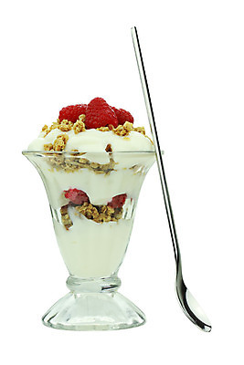 포토 JPG 해외이미지 스튜디오촬영 열매 음식 과일 유리 아침 디저트 유제품 건강 사람없음 세로 숟가락 사진촬영 식사 우유 달콤 아침식사 은색 인스턴트 시리얼 크림 흰배경 그림 산딸기 요거트 고립 정물화 채식주의자 핸드메이드 카피스페이스 막 귀리 해외202004 해외포토 주간 식물 컬러 백그라운드 재질 곡류 수저 실내 촬영 공백 흰색 맛 채식 파일형식 이미지허브