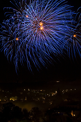 포토 JPG 해외이미지 전등 새해 불꽃놀이 사람없음 컬러풀 축제 로켓 축하 도시 야간 폭발 타운 독립기념일 해외202004 해외포토 자연요소 기념일 컬러 컨셉 놀이 조명 독립 파일형식 이미지허브
