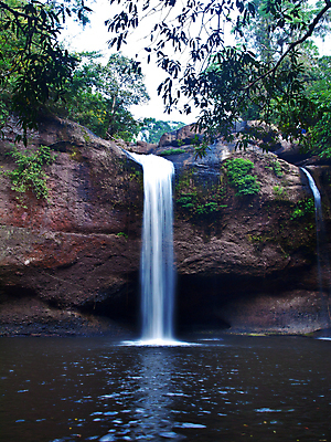 포토 JPG 해외이미지 나무 식물 공원 아시아 여행 잎 태국 자연 산 동양인 풍경 사람없음 야외 물 여름 세계 환경 계곡 폭포 흐름 바위 개울 재산 선택 숲 당구 즐거움 보호구역 웅장함 전국 파라다이스 현재 해외202004 해외포토 자연요소 계절 공공시설 감정 나라 컨셉 인종 금융 강 구기 돌_바위 생태계 구역 파일형식 이미지허브