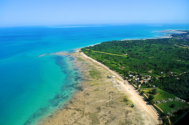 포토 JPG 해외이미지 건축물 바다 섬 여행 공장 교통시설 아프리카 자연 안테나 풍경 사람없음 건물 물 파란색 관광지 하이앵글 농장 도시 숲 암초 타운 스카이라인 랜드마크 열대기후 조감도 탄자니아 해외202004 해외포토 자연요소 건축 나라 뷰포인트 컬러 교통 농업 통신 공업 시설 생태계 파일형식 이미지허브