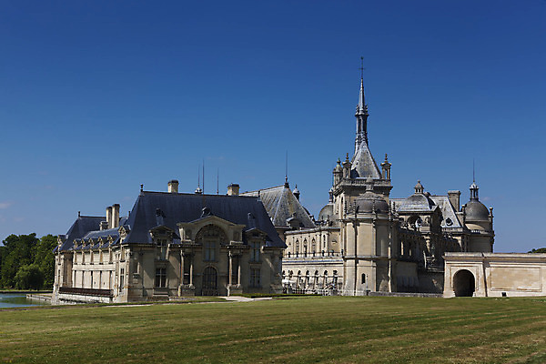 포토 JPG 해외이미지 유럽 여행 건축양식 휴가 사람없음 야외 건물 정원 맑음 궁전 프랑스 바위 수비 역사 재산 천연기념물 옛날 해외202004 해외포토 건축물 건축 나라 고건축 모션 날씨 금융 파일형식 이미지허브