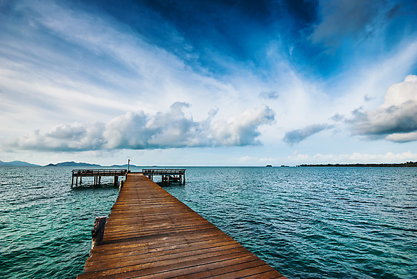 포토 JPG 해외이미지 바다 섬 여행 하늘 휴가 풍경 사람없음 목재 빨간색 물 여름 파란색 항구 침묵 만 휴양지 방파제 석호 몰디브 옛날 이국적 터키석 파라다이스 수평선 해외202004 해외포토 자연요소 나무 계절 공공시설 아시아 컬러 재료 교통시설 소리 장소 보석 파일형식 이미지허브