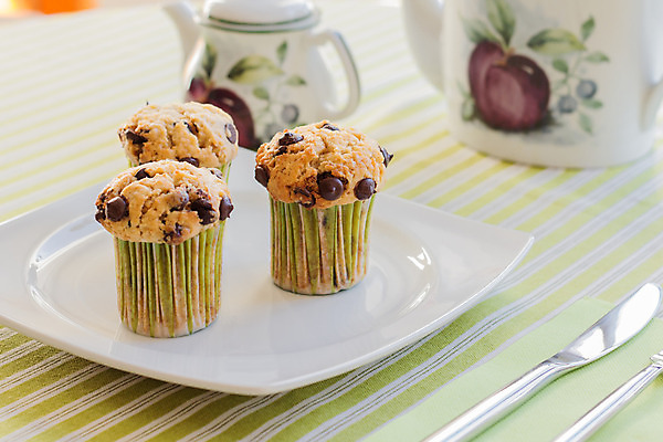 포토 JPG 해외이미지 접시 종이 커피 음식 빵 백그라운드 다이어트 탁자 디저트 따뜻함 사탕 사람없음 장식 갈색 쿠키 케이크 초콜릿 식사 빵집 흰색 대접 신선 달콤 맛 아침식사 상품 설탕 컵케이크 굽기 먹기 오브젝트 질감 머핀 충동구매 점심식사 페스츄리 해로움 안락 해외202004 해외포토 식기 음료 컬러 가구 컨셉 모션 건강 쇼핑 상점 구이 과소비 파일형식 이미지허브