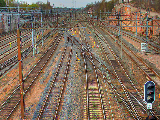 포토 JPG 해외이미지 도로 길 교통시설 사람없음 가로 힘 줄무늬 역 교차로 배송 사인 멀리 무거움 철강 해외202004 해외포토 교통 무늬 무게 시설 파일형식 이미지허브