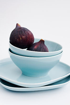 포토 JPG 해외이미지 접시 열매 음식 백그라운드 다이어트 과일 주택 사람없음 파란색 흰색 기구 사발 달콤 아침식사 칼로리 무화과 안락 해외202004 해외포토 식물 식기 컬러 컨셉 건강 건물 식사 사기그릇 맛 파일형식 이미지허브
