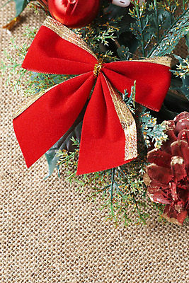 포토 JPG 해외이미지 계절 리본 백그라운드 잎 크리스마스장식 크리스마스 겨울 공 휴가 기념 선물 사람없음 장식 빨간색 빛 컬러풀 갈색 축제 화환 놀람 장식볼 축하 인사 12월 활 솔방울 노엘 카피스페이스 해외202004 해외포토 식물 기념일 꽃 감정 컬러 컨셉 표정 공백 예절 날짜 파일형식 이미지허브