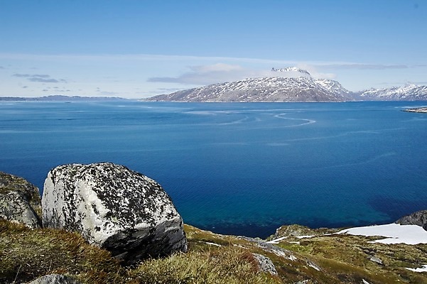포토 JPG 해외이미지 구름 하늘 산 풍경 사람없음 물 파란색 그린란드 잔물결 수평선 해외202004 해외포토 자연요소 물결 컬러 섬 덴마크 파일형식 이미지허브