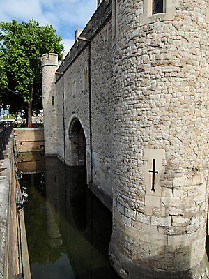 포토 JPG 해외이미지 영어 유럽 건축양식 영국 잉글랜드 사람없음 문 탑 수확 중세 중앙 큼 감옥 런던 복고 대문 타운 고딕 옛날 왕국 해외202004 해외포토 문자 건축물 건축 나라 농업 도시 역사 크기 파일형식 이미지허브