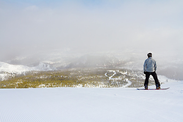 포토 JPG 해외이미지 응시 스포츠 여행 겨울 스키 산 한명 사람 소년 야외 흰색 스노우보드 기다림 정상 익스트림스포츠 명상 휴양지 스노우보더 해외202004 해외포토 1 시선 계절 남자 어린이 컬러 모션 겨울스포츠 운동선수 장소 보드_스포츠 파일형식 이미지허브