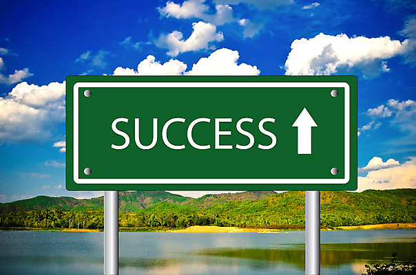 포토 JPG 해외이미지 구름 종교 백그라운드 자연 하늘 날씨 사람없음 야외 여름 파란색 빛 햇빛 평화 흰색 분위기 순수 천국 산소 오존 해외202004 해외포토 자연요소 계절 컬러 컨셉 태양 원소 생태계 파일형식 이미지허브