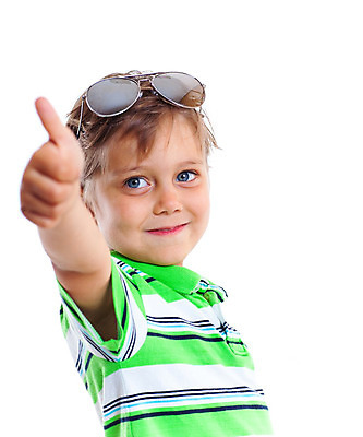 포토 JPG 해외이미지 백인 캐릭터 1 응시 옷 남자 행복 안경 얼굴 어린이 백그라운드 장난 놀이 한명 미소 사람 소년 세로 초록색 금발 선글라스 햇빛 귀여움 기쁨 흰색 표현 아기 작음 시원함 고립 천진난만 치프 해외202004 해외포토 서양인 헤어스타일 시선 잡화 감정 컬러 컨셉 표정 신체부위 태양 크기 파일형식 이미지허브
