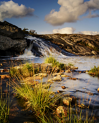 포토 JPG 해외이미지 구름 유럽 자연 하늘 북유럽 노르웨이 풍경 사람없음 야외 물 여름 강 폭포 개울 암초 산악지대 스칸디나비아 해외202004 해외포토 자연요소 계절 나라 산 생태계 파일형식 이미지허브