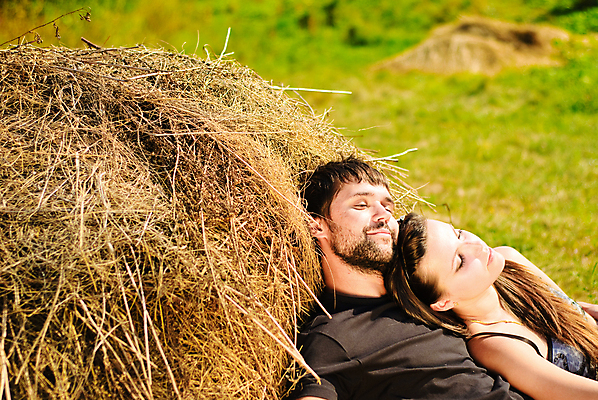 포토 JPG 해외이미지 라이프스타일 커플 공원 여자 남자 행복 2 밭 가족 자연 하늘 함께함 발렌타인데이 사랑 사람 소년 야외 두명 초록색 친구 봄 우정 유혹 해외202004 해외포토 계절 공공시설 감정 어린이 컬러 컨셉 농업 관계 데이이벤트 생활 생태계 파일형식 이미지허브