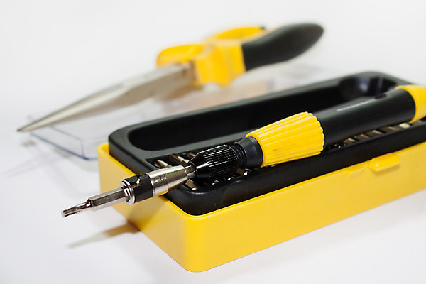 포토 JPG 해외이미지 산업 사람없음 빛 세트 상자 노란색 금속 장비 흰색 기구 공구 나사 스패너 업무 운전사 수리 작음 플라스틱 토막 유지 조립 송곳 줄서기 지원 철강 하드웨어 해외202004 해외포토 직업 컬러 모션 재질 컴퓨터 도구 작업 크기 파일형식 이미지허브