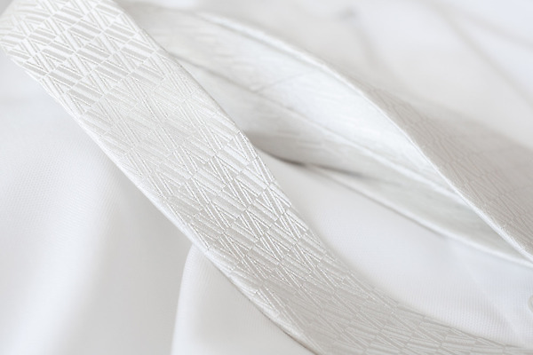 포토 JPG 해외이미지 옷 결혼 셔츠 패턴 비즈니스 넥타이 사람없음 유행 희망 흰색 직물 재산 고급 우아함 강렬 정중 스타일 해외202004 해외포토 잡화 감정 컬러 컨셉 상의 무늬 이벤트 금융 파일형식 이미지허브