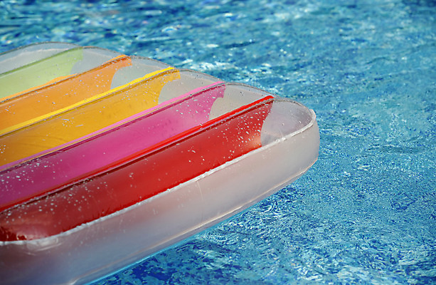 포토 JPG 해외이미지 스포츠 분홍색 부분 사람없음 물 파란색 당구 해외202004 해외포토 자연요소 컬러 구기 파일형식 이미지허브