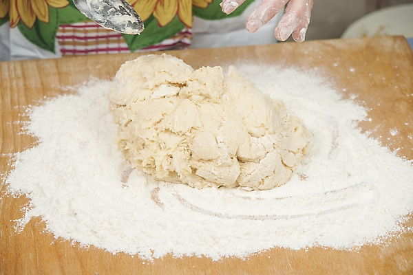 포토 JPG 해외이미지 손 신체부위 밀가루 제빵 밀가루반죽 제빵도구 제빵사 해외202004 해외포토 직업 사람 제과제빵 가루 반죽 파일형식 이미지허브