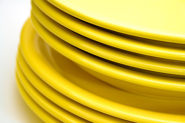 포토 JPG 해외이미지 그릇 접시 음식 사람없음 노란색 쌓기 흰색 도자기 서빙 고립 해외202004 해외포토 식기 컬러 모션 파일형식 이미지허브